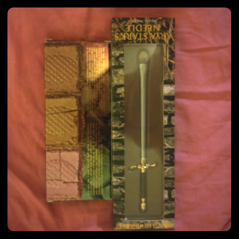 Retired Urban decay arya stark needle brush